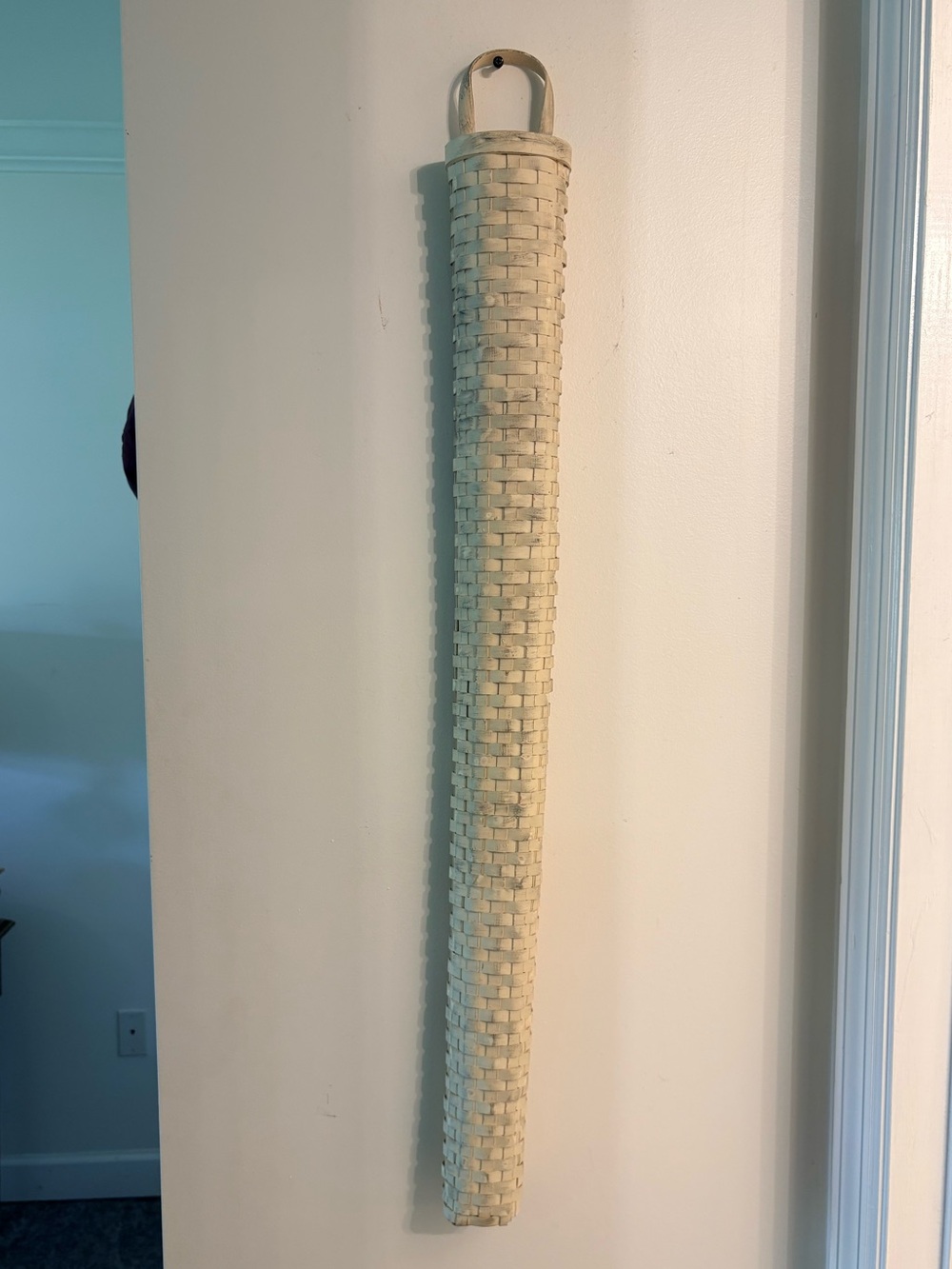 Woven Hanging Wall Pocket in Cream - Home Wall Decor